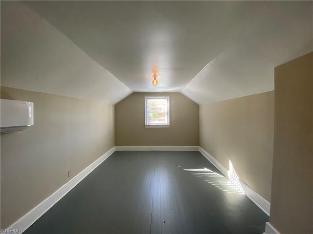 2135 Griffith Road, Winston-salem, NC 27103