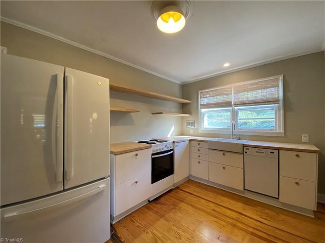 2135 Griffith Road, Winston-salem, NC 27103