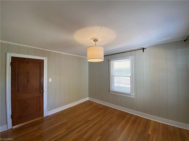 2135 Griffith Road, Winston-salem, NC 27103