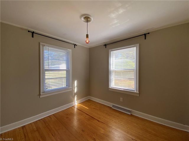 2135 Griffith Road, Winston-salem, NC 27103