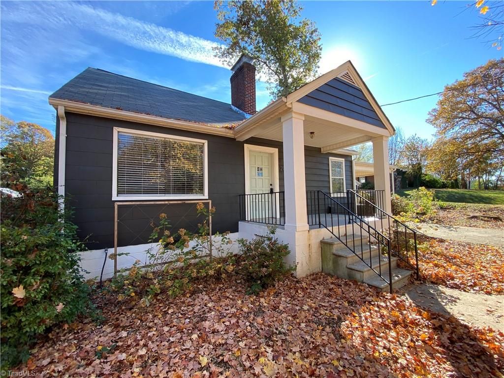 2135 Griffith Road, Winston-salem, NC 27103