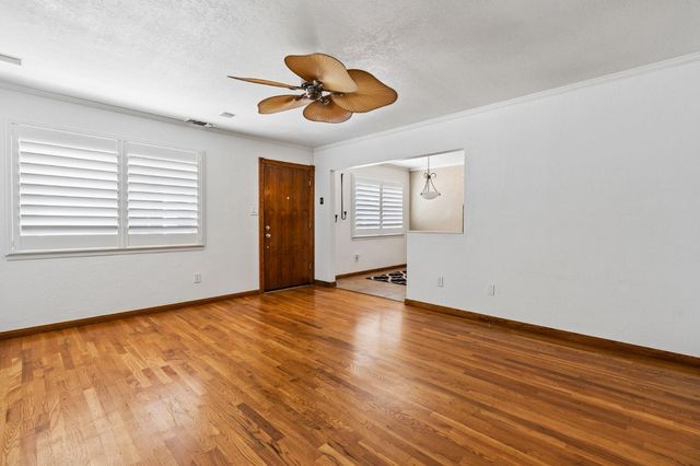 5510 Hesper Way, Carmichael, CA 95608