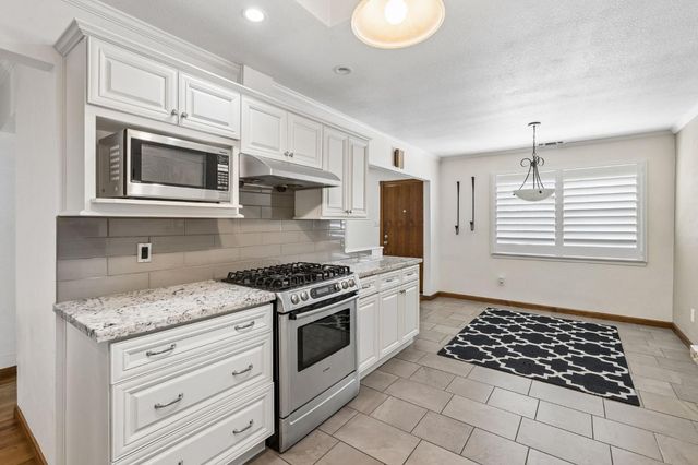 5510 Hesper Way, Carmichael, CA 95608