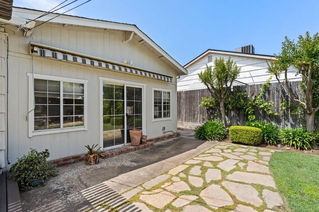5510 Hesper Way, Carmichael, CA 95608