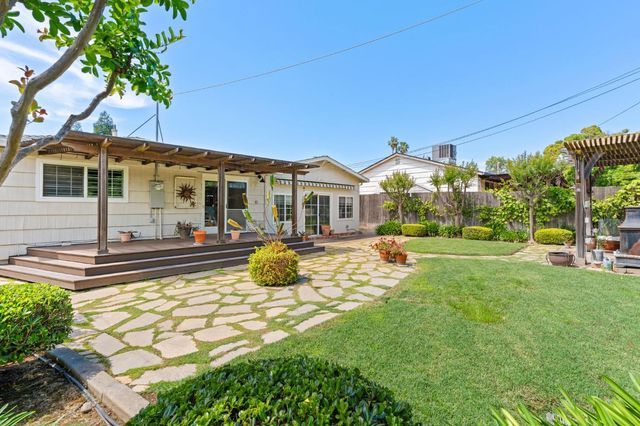 5510 Hesper Way, Carmichael, CA 95608