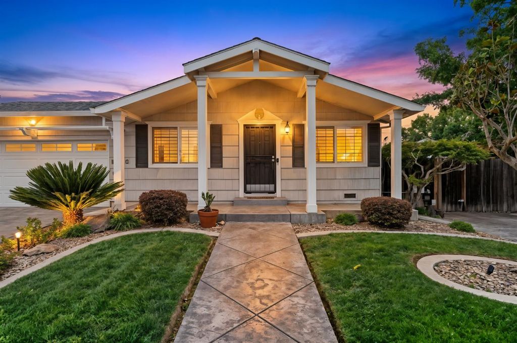 5510 Hesper Way, Carmichael, CA 95608
