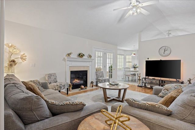 2915 BARRINGTON DR, Rockingham, VA 22801