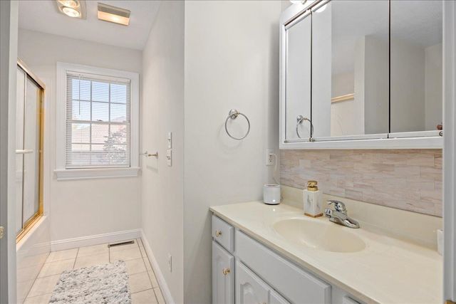 2915 BARRINGTON DR, Rockingham, VA 22801