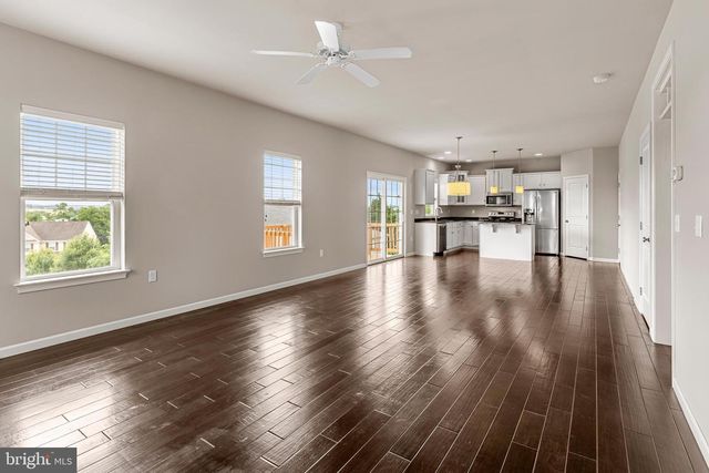 3937 ARCHER LN, Columbia, PA 17512