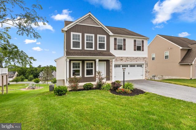3937 ARCHER LN, Columbia, PA 17512
