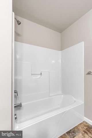 3937 ARCHER LN, Columbia, PA 17512