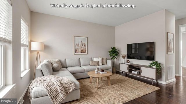 3937 ARCHER LN, Columbia, PA 17512