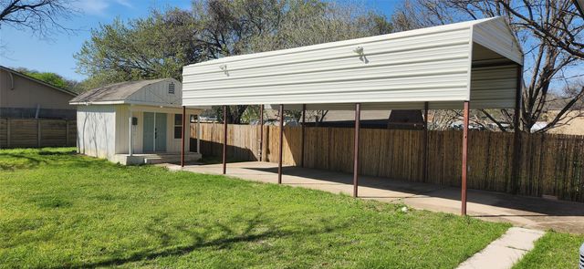 125 Souder Drive, Hurst, TX 76053