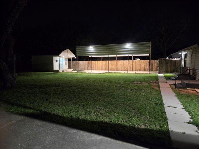 125 Souder Drive, Hurst, TX 76053