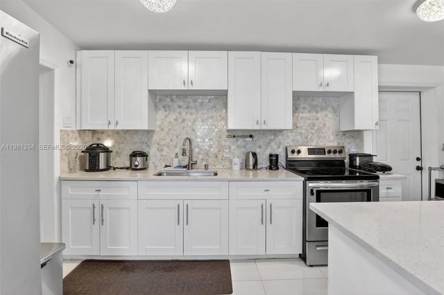 3220 NW 2nd Street, Lauderhill, FL 33311
