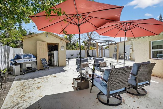3220 NW 2nd Street, Lauderhill, FL 33311