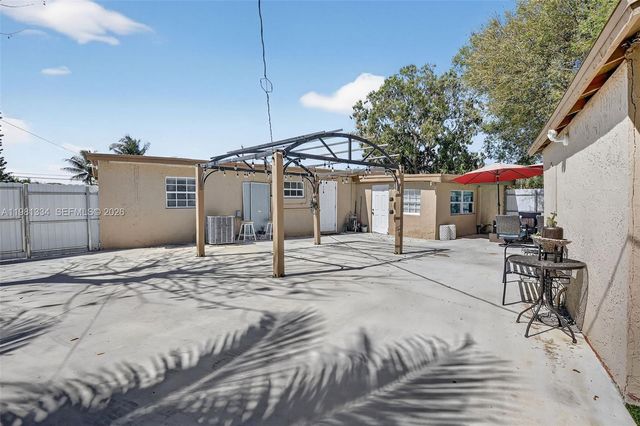 3220 NW 2nd Street, Lauderhill, FL 33311