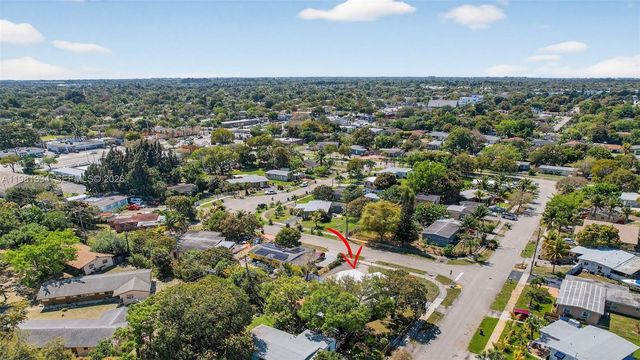 3220 NW 2nd Street, Lauderhill, FL 33311