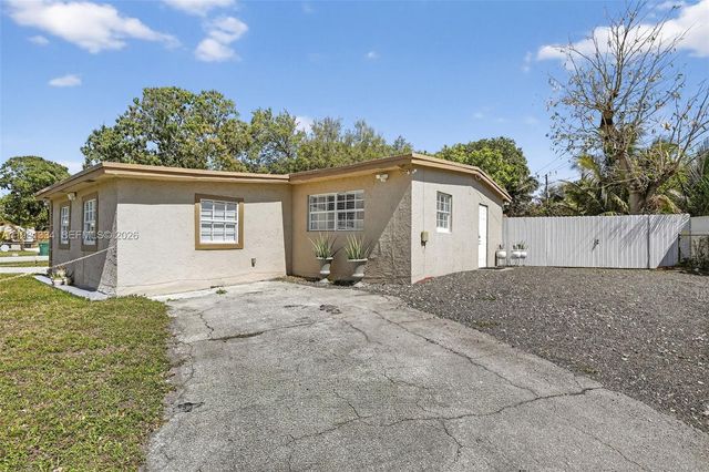 3220 NW 2nd Street, Lauderhill, FL 33311