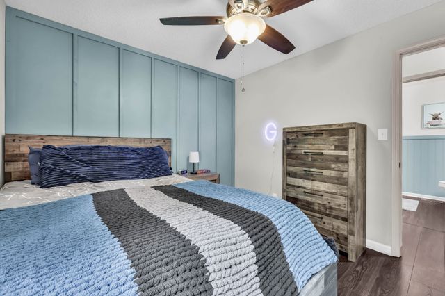 1019 Hedge Apple Dr, Clarksville, TN 37040