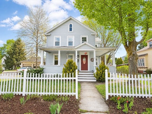 27 Holyoke St, Easthampton, MA 01027