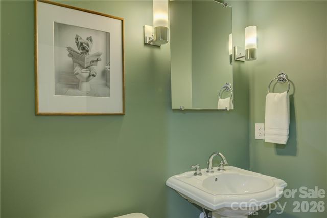 16915 Turtle Point Road, Charlotte, NC 28278