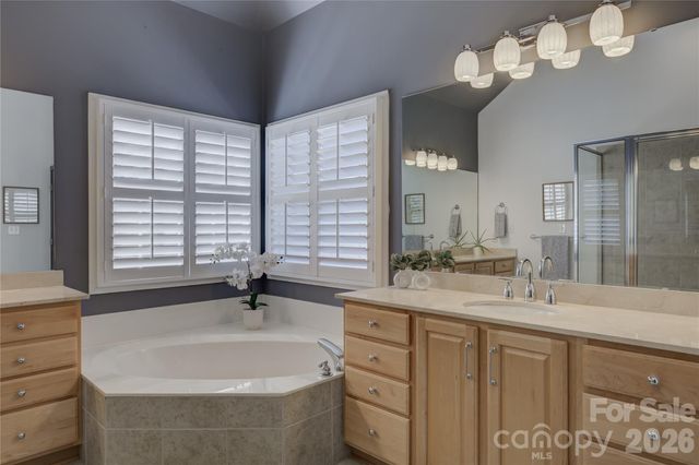 16915 Turtle Point Road, Charlotte, NC 28278