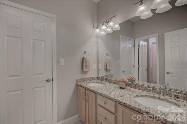 16915 Turtle Point Road, Charlotte, NC 28278