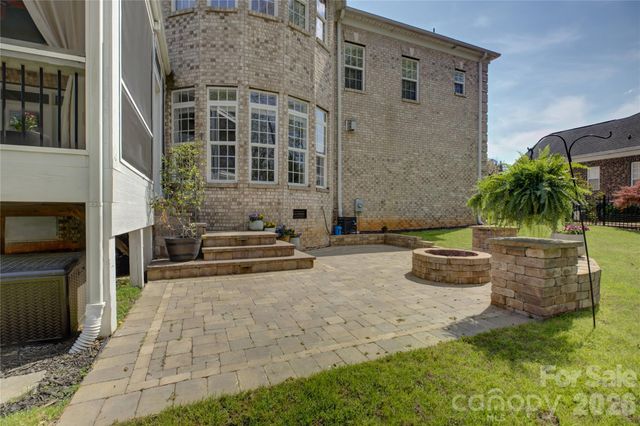 16915 Turtle Point Road, Charlotte, NC 28278