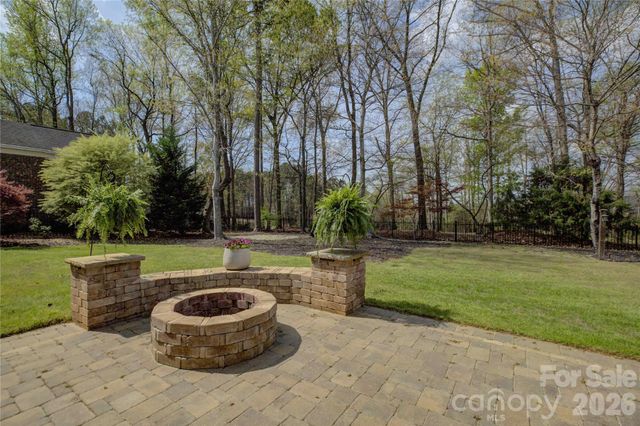 16915 Turtle Point Road, Charlotte, NC 28278