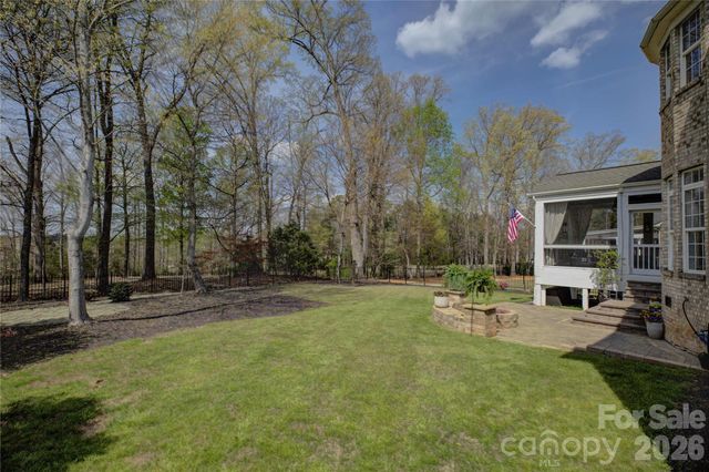 16915 Turtle Point Road, Charlotte, NC 28278