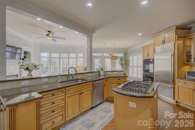 16915 Turtle Point Road, Charlotte, NC 28278