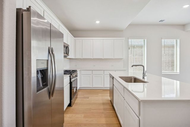 9328 Lone Maverick Drive, Fort Worth, TX 76036