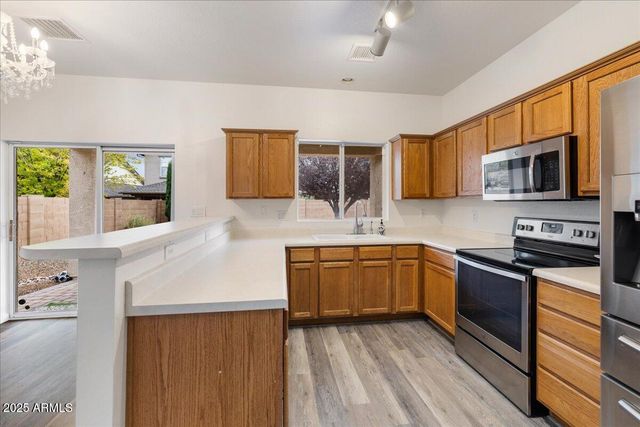 556 N ROBLES Street, Dewey, AZ 86327