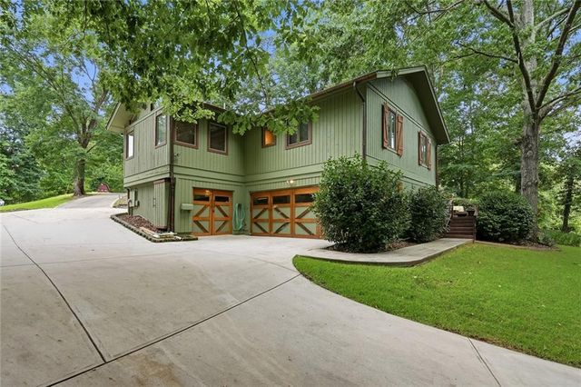 2033 Riverwood Drive, Gainesville, GA 30501