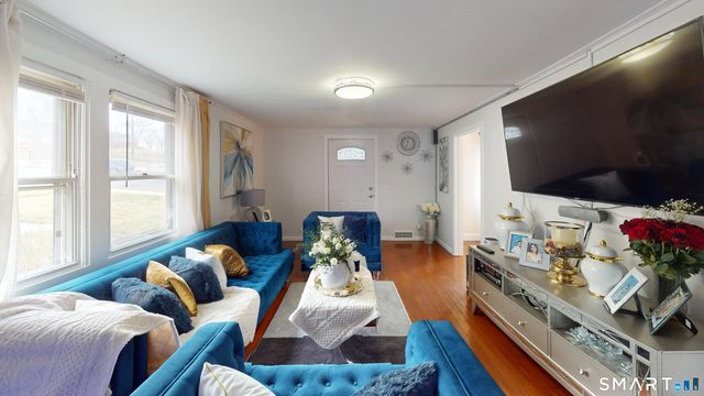 14 Sequin Street, Hartford, CT 06106