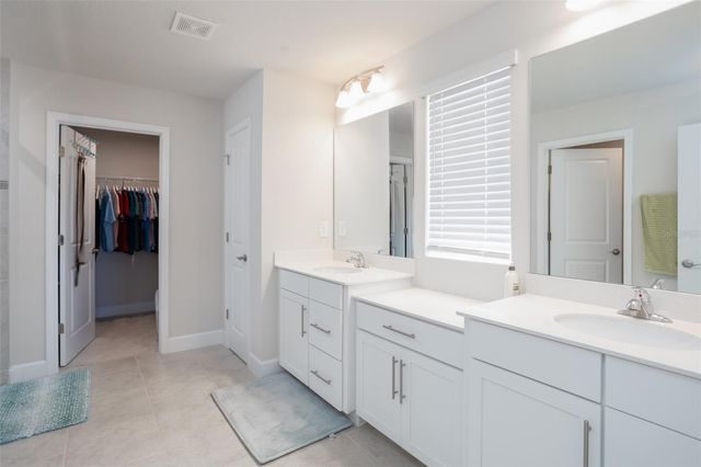 10225 GLIDING EAGLE WAY, Land O Lakes, FL 34638