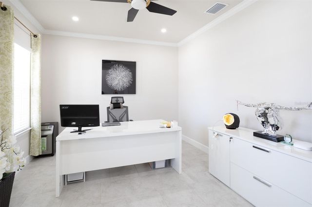 10225 GLIDING EAGLE WAY, Land O Lakes, FL 34638