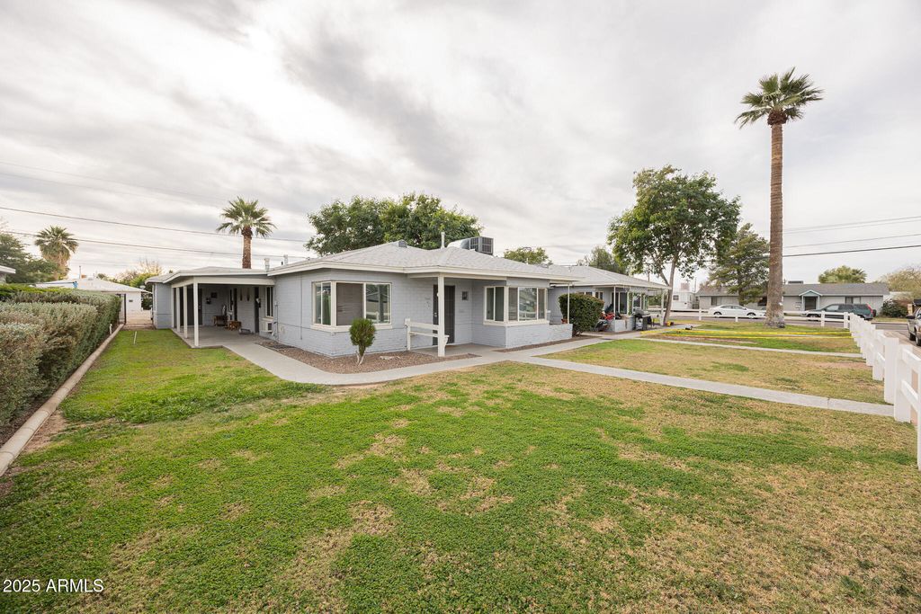 1505 E HARVARD Street B, Phoenix, AZ 85006