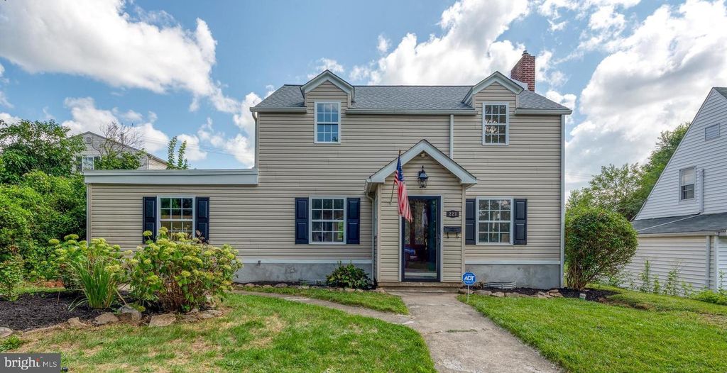 223 S MADISON ST, Harrisburg, PA 17109