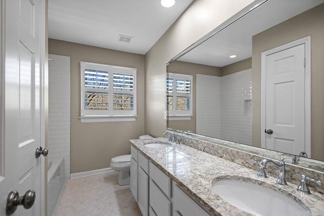 26 Pebble Beach Drive, Little Rock, AR 72212