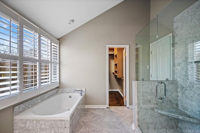 26 Pebble Beach Drive, Little Rock, AR 72212