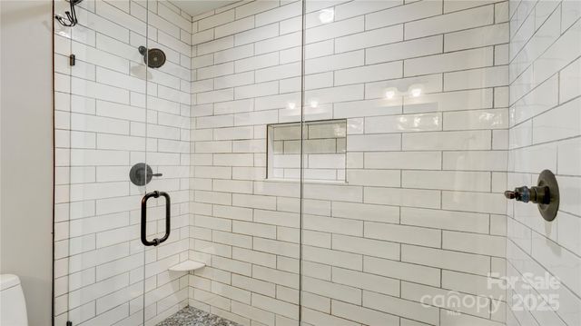 2304 Laburnum Avenue, Charlotte, NC 28205