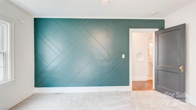 2304 Laburnum Avenue, Charlotte, NC 28205