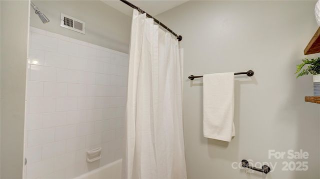 2304 Laburnum Avenue, Charlotte, NC 28205