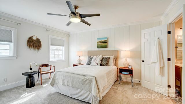 2304 Laburnum Avenue, Charlotte, NC 28205