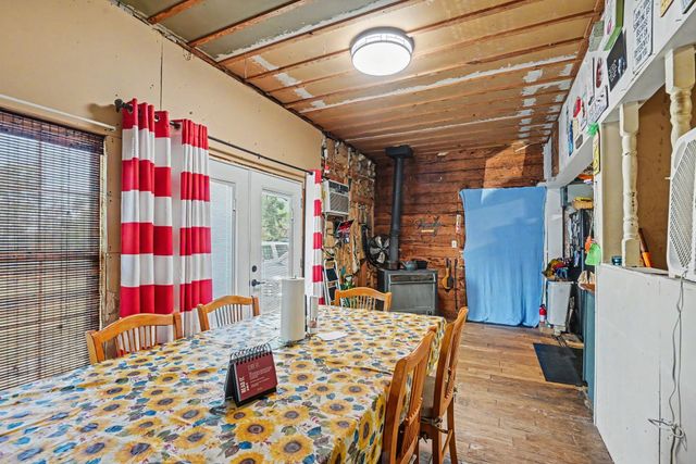 1060 County Road 4360, Decatur, TX 76234