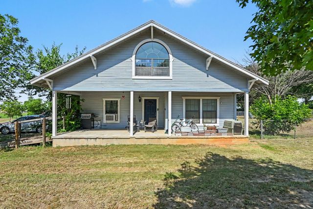 1060 County Road 4360, Decatur, TX 76234