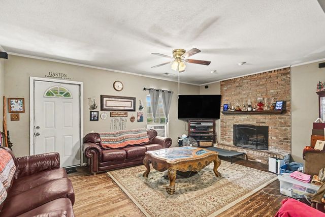 1060 County Road 4360, Decatur, TX 76234