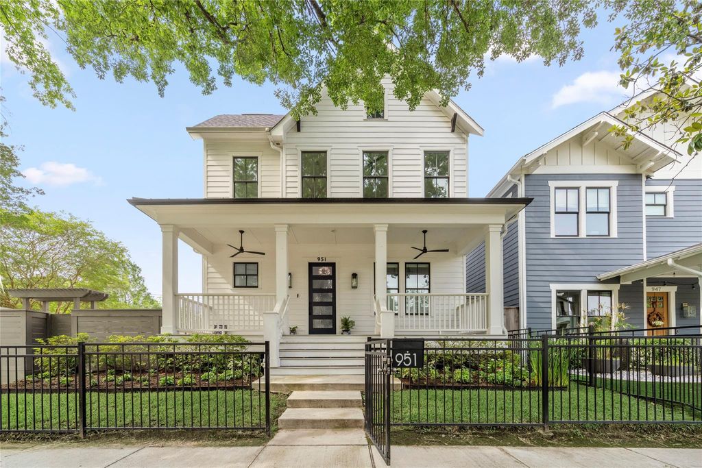 951 Euclid Street, Houston, TX 77009